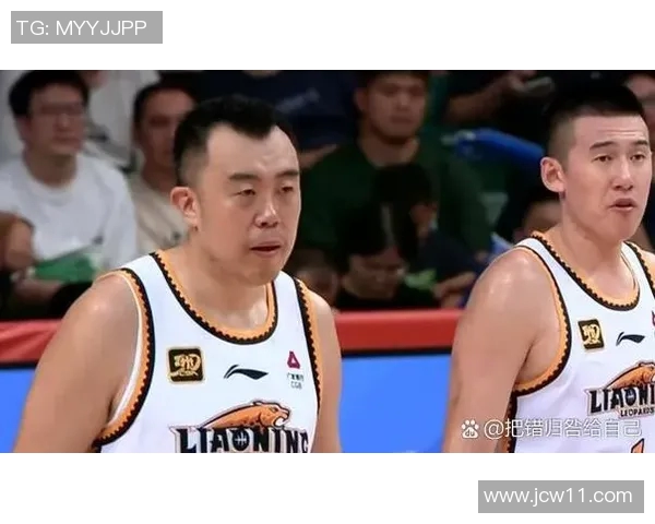 太阳队赛季开局防守漏洞频出，靠团队配合强势反弹冲击季后赛